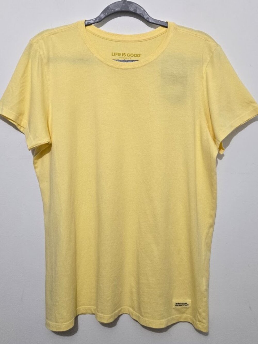 NWT Life Is Good Womens Crusher Lite Solid Butter Yellow Tshirt Sz L Soft Cotton